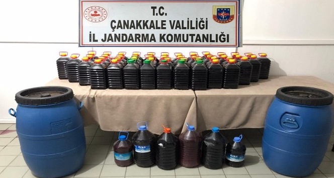Bayramiç’te 305 litre bandrolsüz içki ele geçirildi