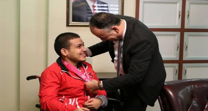 Başkan Saygılı, “Her zaman engelli kardeşlerimizin yanındayız”