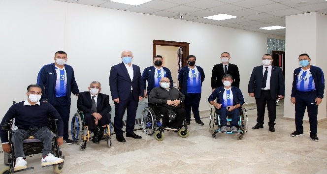 Akdeniz Belediyesi engelli vatandaşları unutmadı