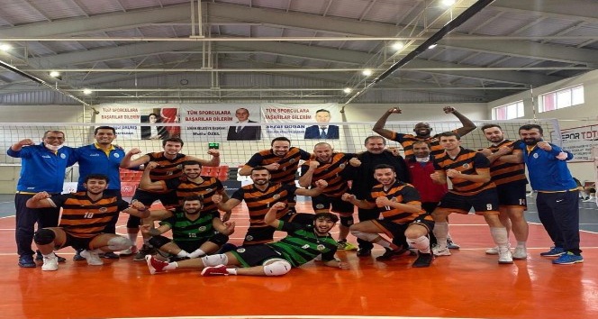 Malatya Büyükşehir Voleybol takımı erteleme maçını kazandı