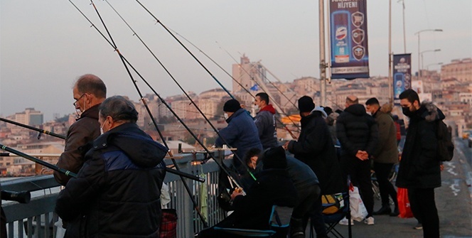 Tüm uyarılara rağmen koronaya olta attılar