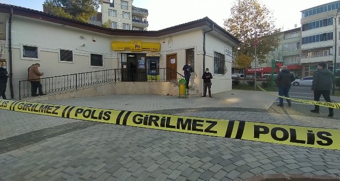 Bursa’da maskeli ve silahlı şahıslar PTT’yi soydu
