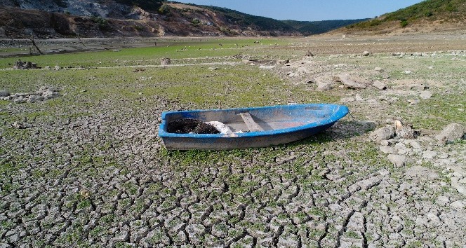 Sazlıdere Barajı’nda korkutan görüntü, su seviyesi yüzde 5’e düştü