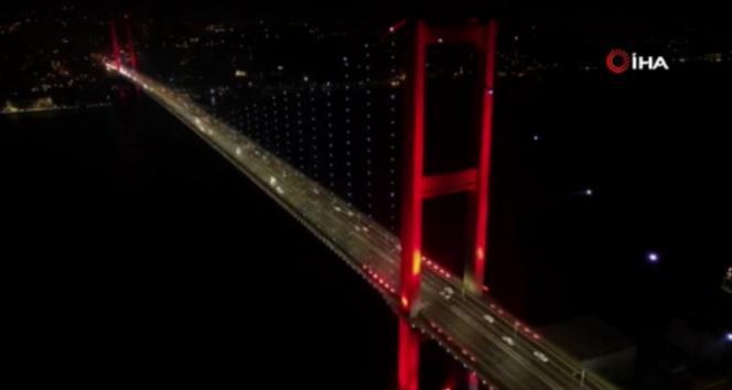 Kısıtlama başladı: 15 Temmuz Şehitler Köprüsü'ndeki trafik drone'la görüntülendi