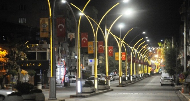 Cizre’de cadde ve Sokaklar sessizliğe büründü