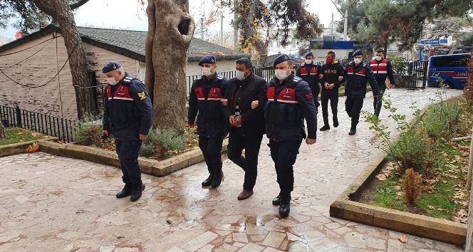 İşyerinden hırsızlık yapan şüpheliler yakalandı