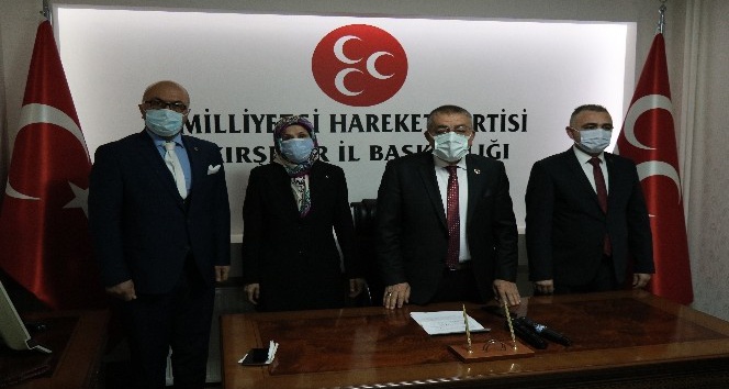 MHP İl Başkanı Kılıç: “Hainlerle Türkeş bir arada anılamaz, ananında dilini keser atarız”