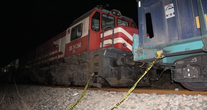 Yük treninin çarptığı şahıs ağır yaralandı