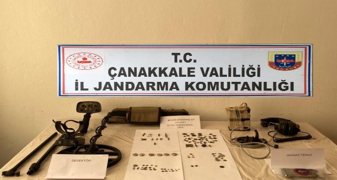 Ezine’de tarihi eser operasyonu: 4 gözaltı