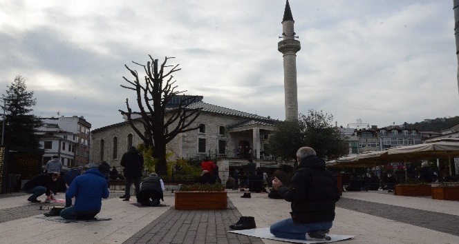 Ordu’da cuma namazı sonrası ‘yağmur duası’ yapıldı