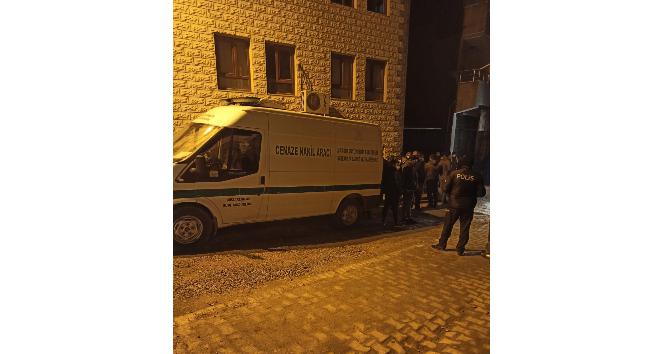 Otomobilin çarptığı 3 yaşındaki çocuk hayatını kaybetti