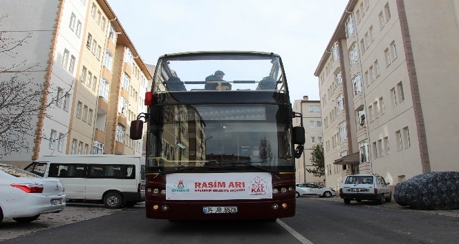 Nevşehir’de kısıtlamada sokak konserleri düzenlendi