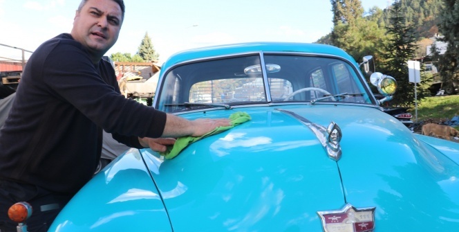 Eski araçları bulup klasik otomobile dönüştürüyorlar