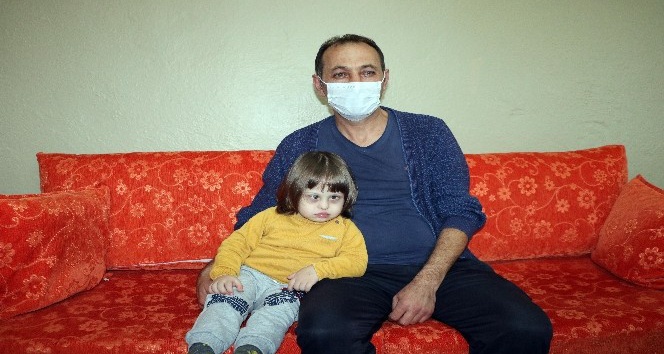 Down sendromlu lösemi hastası Umut’un ailesi destek bekliyor