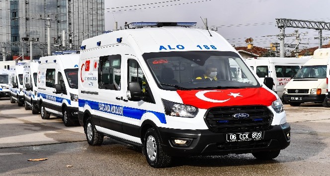 Büyükşehir Belediyesi ambulans ve diyaliz araç filosunu genişletti