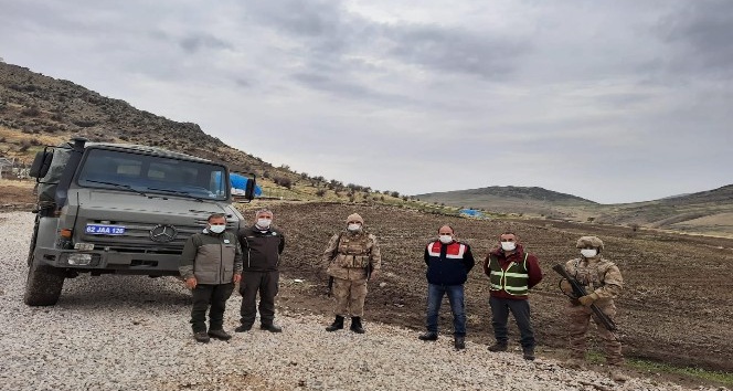 Tunceli’de ava giden 2 şahsa sokağa çıkma cezası