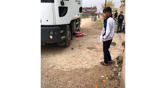 Mardin’de kamyonun altında kalan yaşlı kadın hayatını kaybetti