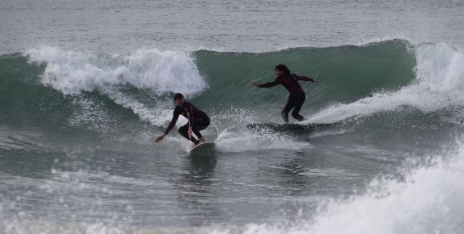 Antalya’da dev dalgalarda sörf keyfi