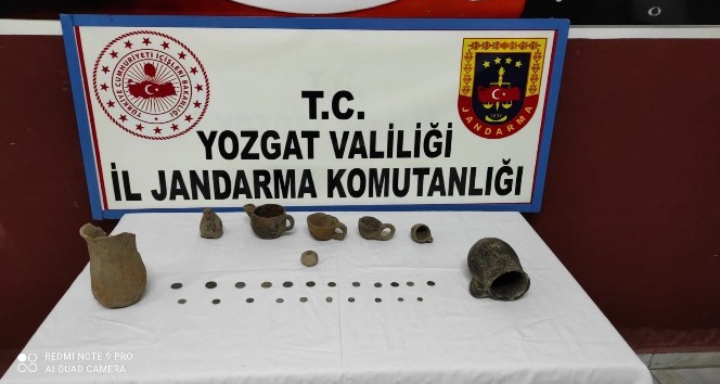 Yozgat’ta farklı dönemlere ait 30 parça tarihi eser ele geçirildi