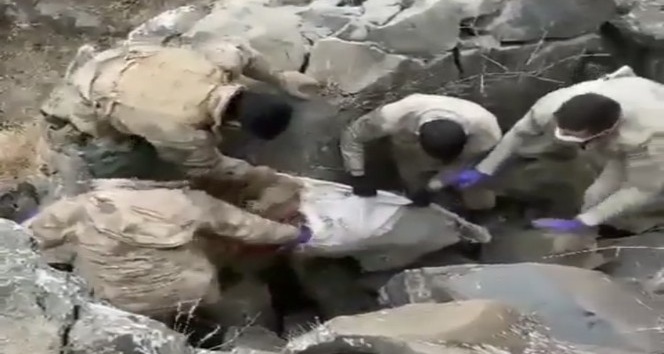 Baba katili çocuklar tutuklandı