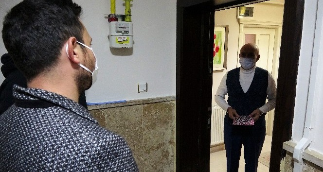 Pandemide emekli öğretmenler unutulmadı