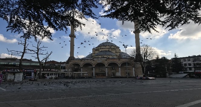 Düzce’de sokaklar sessizliğe büründü