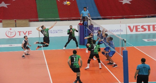Efeler Ligi: Bingöl Solhan Spor: 3 - Afyon Bld. Yüntaş: 1