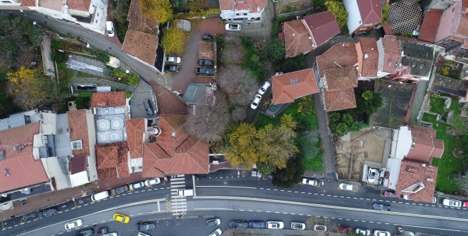 İstanbul'da tarihi hazirenin içler acısı hali yürekleri burktu