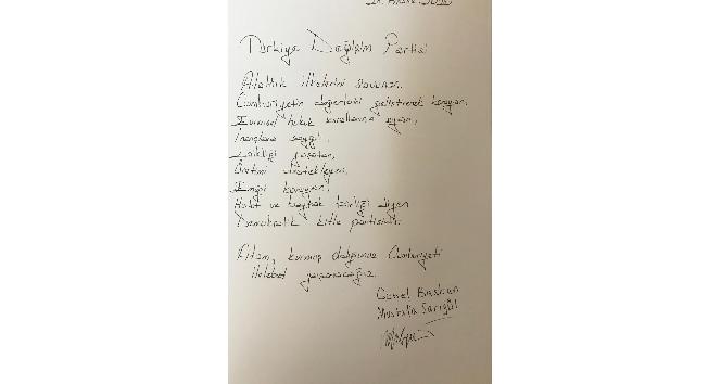 Sarıgül, Anıtkabir’i ziyaret etti