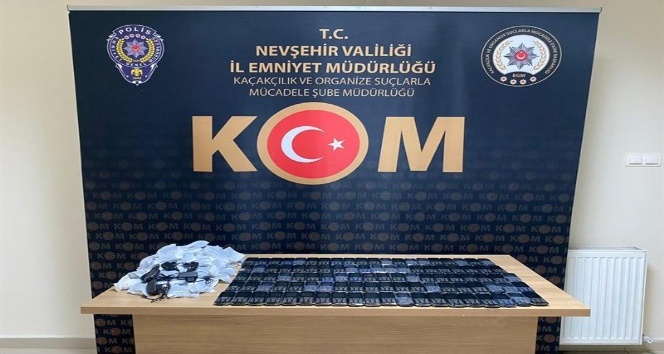 Nevşehir’de 100 adet kaçak cep telefonu ele geçirildi