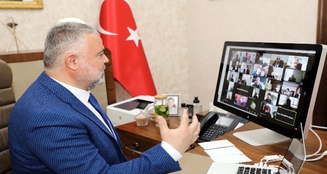 Rektör Şahin’den online konferans