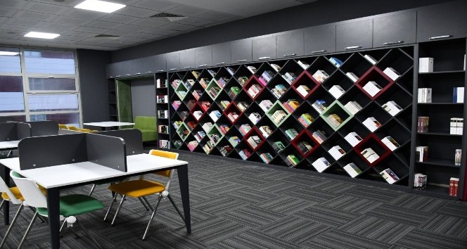 Balıkesir’de Gençlik merkezleri kütüphane oluyor