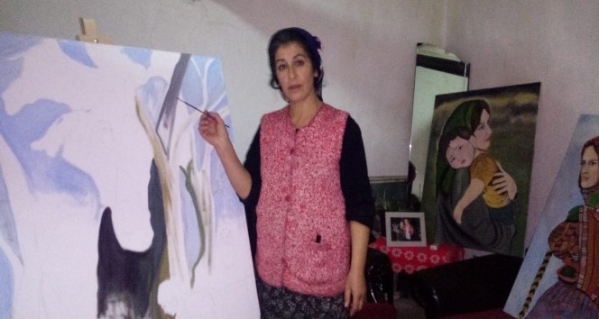 Oğul özlemini resimlere yansıtan bir acılı ana Halime Gezek