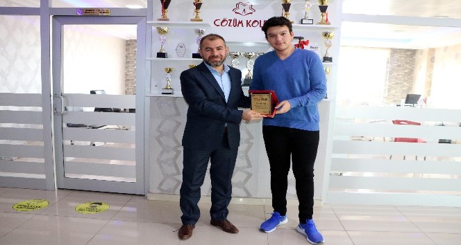 Sağlık çalışanlarının sorunlarını kısa filmle anlattı