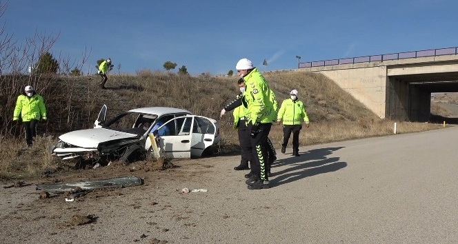 150 metre sürüklenen otomobil hurdaya döndü: 1 ölü