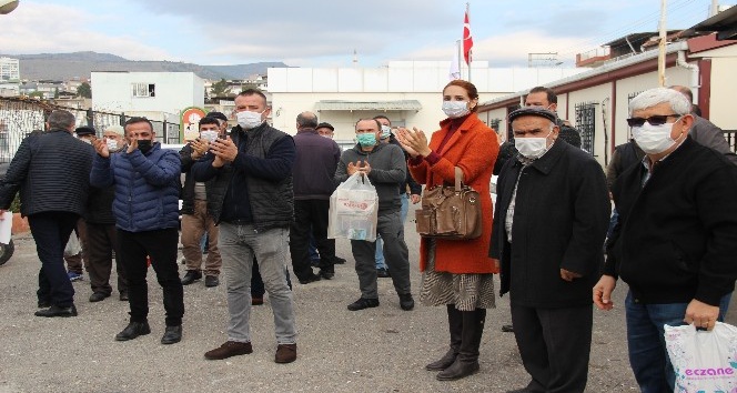 Mahalleliden Karşıyaka Belediyesine imar planı tepkisi