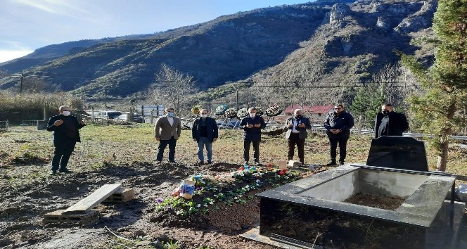 Trabzonspor Başkanı Ağaoğlu’ndan Sümer’in mezarına ziyaret