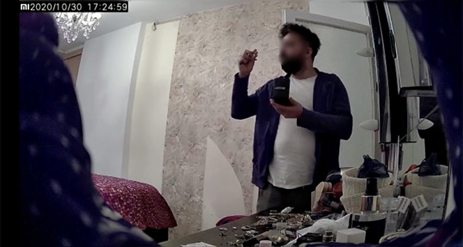 Ünlü şarkıcı Zeynep Sağdaş’ın evine giren hırsız kamerada