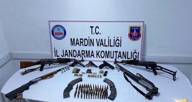 Mardin'de mini cephanelik ele geçirildi
