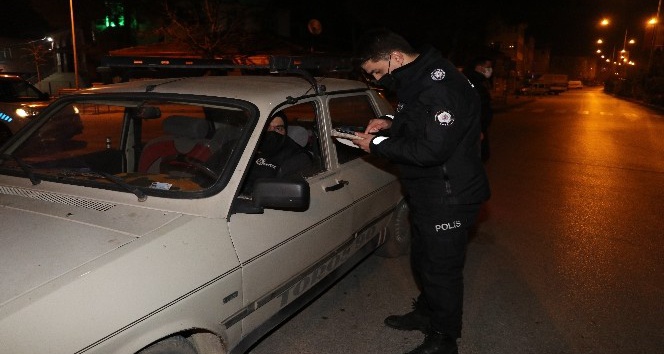 Amasya’da polis, kısıtlama denetimi yaptı