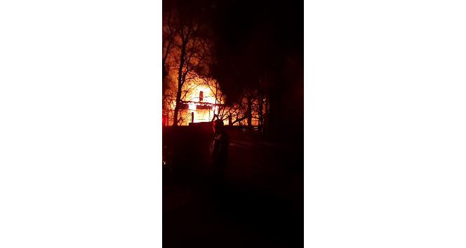 Bolu’da iki katlı evde devrilen soba yangın çıkardı: 1 ölü