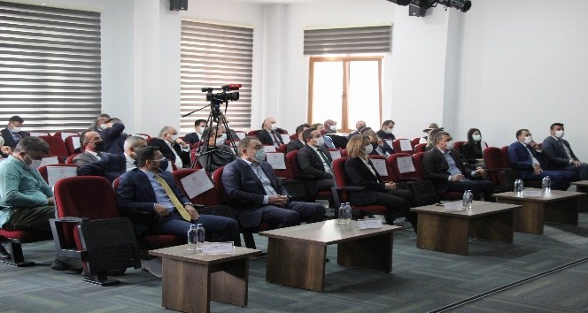 AK Parti milletvekili Menekşe: “60 milyonda yapılan doğal yapıyı 60 yılda yok edeceğiz”