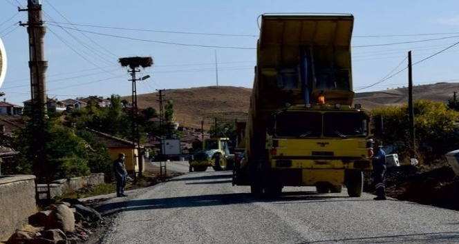 Kırşehir İl Özel İdaresi, 2020 yılında köy yolları için 13 milyon lira harcama yaptı