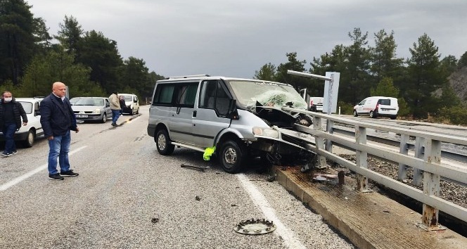 Muğla-Denizli karayolunda kaza: 1 yaralı