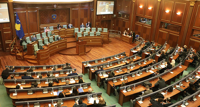 Kosova meclisi, yurtdışına asker gönderilmesine izin veren teskereyi onayladı