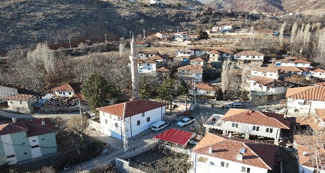 Osmanlı dönemine ait tarihi Üçköy Camii restore edildi
