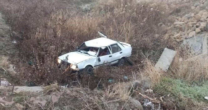 Elazığ’da 2 ayrı trafik kazası : 3 yaralı