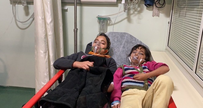 Karbonmonoksitten zehirlenen Suriyeli 8 kişilik aile hastaneye kaldırıldı