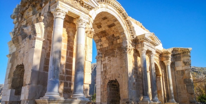 Efes'in 5 katı büyüklüğünde: Anavarza Antik Kenti