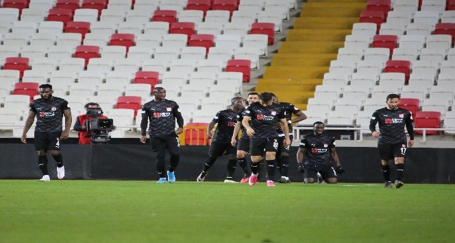 Ziraat Türkiye Kupası: D.G. Sivasspor: 2 - Adana Demirspor: 1 (Maç sonu)